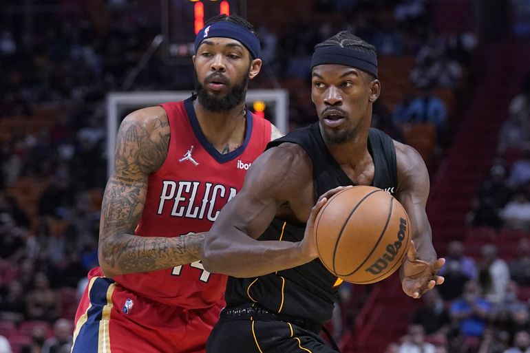Butler vuelve con triple doble; Heat doblega a Pelicans