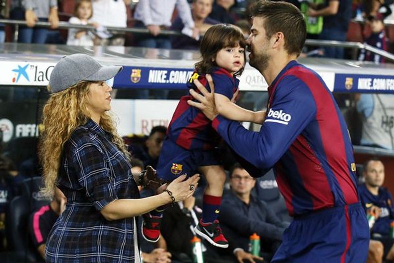 Con una tierna imagen, la pareja compartió su alegría inmensa por el niño que esperan para enero, dos años después de que llegara Milan, el primogénito.