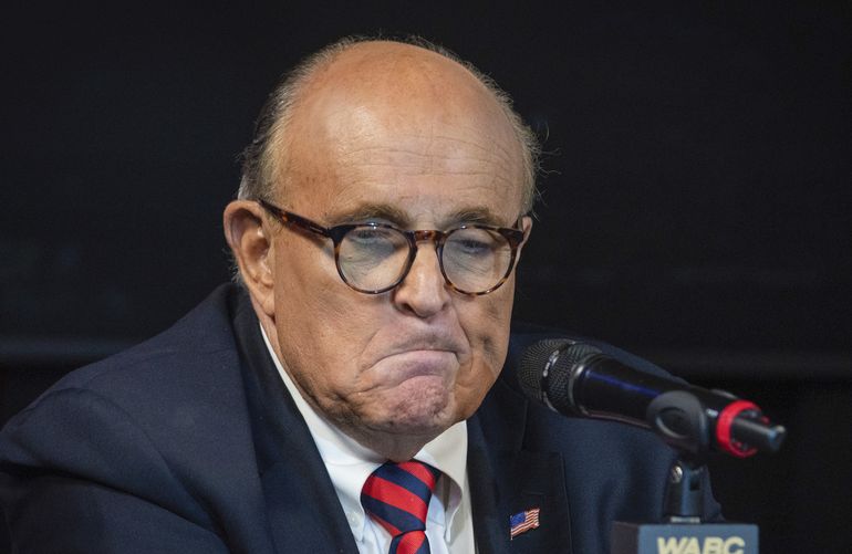 Panel sobre asalto al Capitolio emite citación a Giuliani