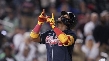 Acuña dispara 2 jonrones; Bravos doblegan a Nacionales
