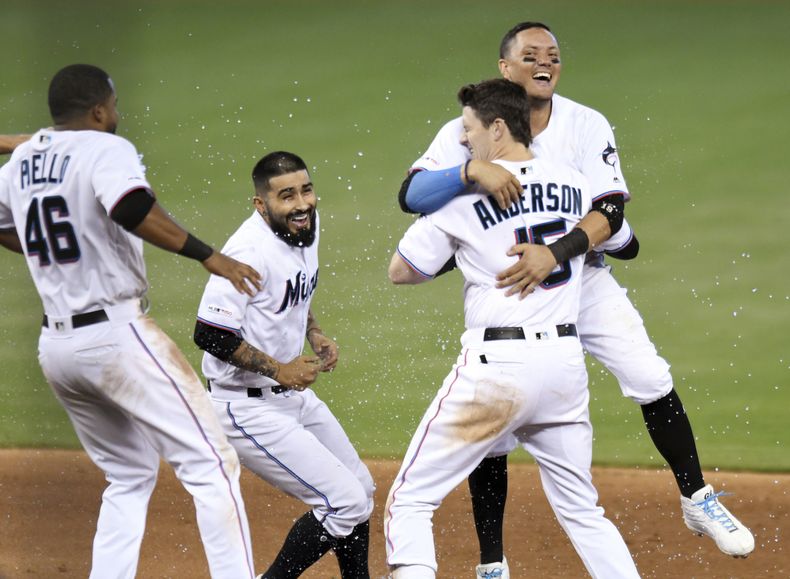 DEP-BEI_PADRES-MARLINS-0.jpg