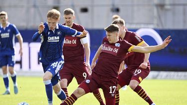 Aumenta venta de casacas de Schalke sin logo de firma rusa