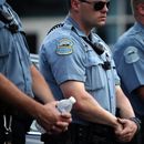 Fuente AP: Investigarán a la policía de Ferguson