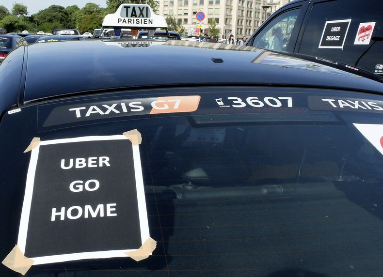 EUR-ECO_FRANCIA-HUELGA_TAXIS-1.jpg