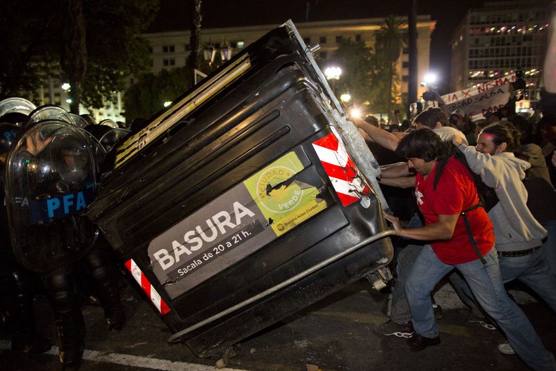 AMS-GEN_ARGENTINA-FISCAL-MUERTE_MARCHAS-5.jpg
