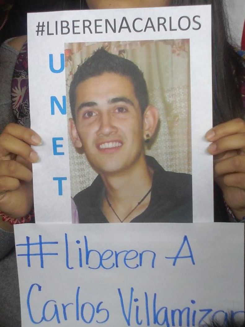 Carlos Villamizar es estudiante de la universidad UNET, ubicada en el estado Táchira. Sus familiares denuncian que presenta fractura de cráneo y edema cerebral