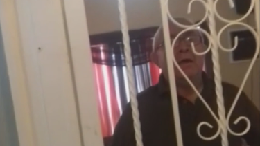 discusion entre vecinos termina con uno de ellos disparando