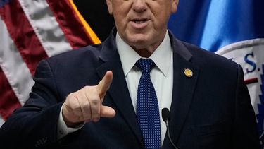 El zar fronterizo estadounidense Tom Homan en conferencia de prensa en Minneapolis el 29 de enero del 2026. (AP foto/Julia Demaree Nikhinson)