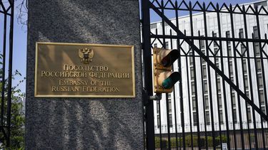 EEUU impone sanciones, expulsa a 10 diplomáticos rusos