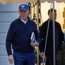 El presidente Joe Biden camina hacia los periodistas previo a viajar a Camp David, Maryland, el viernes 1 de marzo de 2024, en el jardín sur de la Casa Blanca, Washington. (AP Foto/Andrew Harnik)