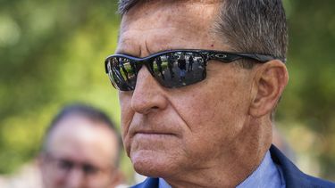 FBI ordena revisión interna de pesquisa sobre Flynn