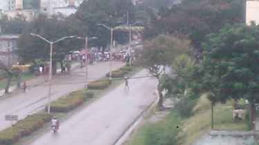 santiago de cuba: hombre asesina a tiros a esposa e hija en plena calle