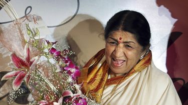 Muere la legendaria cantante india Lata Mangeshkar