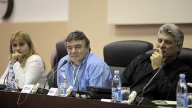 americateve | "Más allá del derecho de regresar que tienen como ciudadanos, también pueden acceder a los espacios culturales", asegura el titular del Ministerio de Cultura Julián González Toledo