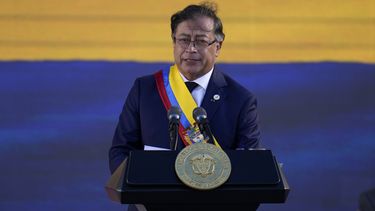 petro rechaza extraditar opositores venezolanos