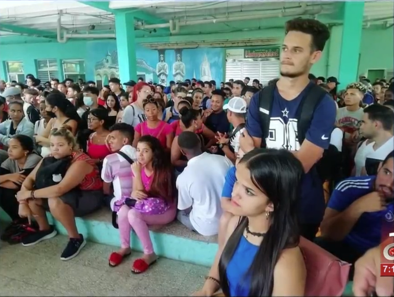 Régimen usa a estudiantes de la Universidad de Camagüey  para aparentar tranquilidad