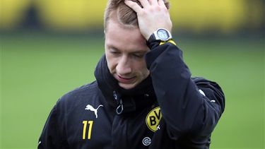 americateve | El delantero de la selección de Alemania y del Borussia Dortmund, Marco Reus, fue multado por 540 mil euros (unos 673 mil dólares) por conducir reiteradamente sin licencia, reportó un periódico germano el jueves.