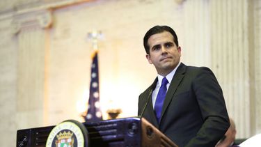 rossello pide derogar la ley 80 y los legisladores le dicen que no