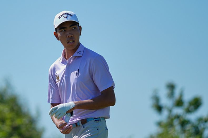 Fifa Laopakdee, de Tailandia, se retira del tee del hoyo 17 durante una ronda de práctica para el Campeonato Abierto Británico de Golf (British Open) en el club de golf Royal Birkdale, en Southport, Inglaterra, el martes 14 de julio de 2026. (Foto AP/David Goldman)