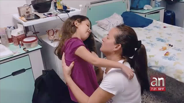 familia cubana pide ayuda para nina con extrana enfermedad