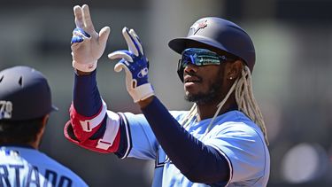Springer y Tapia empujan 3; Azulejos vencen a Guardianes