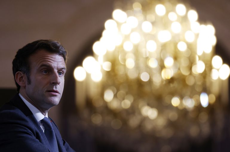 Macron toma su propio camino y busca diálogo con Rusia
