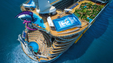 royal caribbean pospone el viaje inaugural del nuevo crucero por casos positivos de covid-19 en la tripulacion