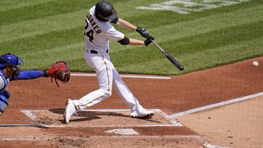 Brubaker batea y lidera triunfo de Piratas ante Cachorros