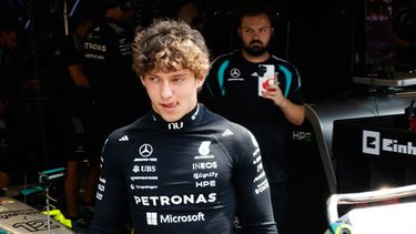 El italiano Andrea Kimi Antonelli, piloto de Mercedes, previo a la primera sesión de práctica de cara al Gran Premio de Fórmula 1 de Bélgica, el viernes 17 de julio de 2026, en Spa, Bélgica. (AP Foto/Geert Vanden Wijngaert)