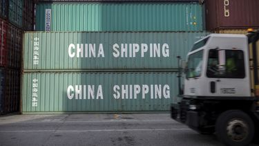 China anuncia represalias frente a aranceles de EEUU