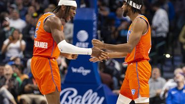 Gilgeous-Alexander y Thunder vencen a Mavs en prórroga