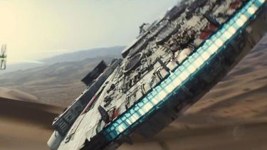 americateve | 'La fuerza despierta' se estrenará en diciembre de 2015, pero ya se conocieron los primeros 88 segundos a través de la cuenta de la película en YouTube