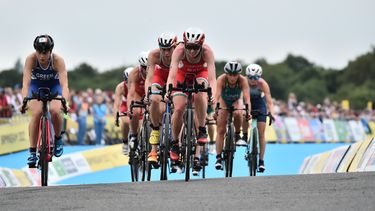 Mujeres transgénero podrán participar en el triatlón
