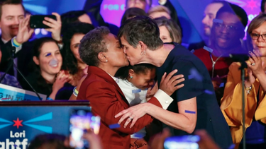 mujer, negra y lesbiana: quien es lori lightfoot, la nueva alcaldesa que hace historia en chicago