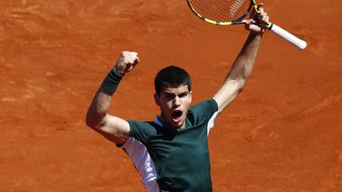 Alcaraz enfrentará a Carreño Busta en la final de Barcelona
