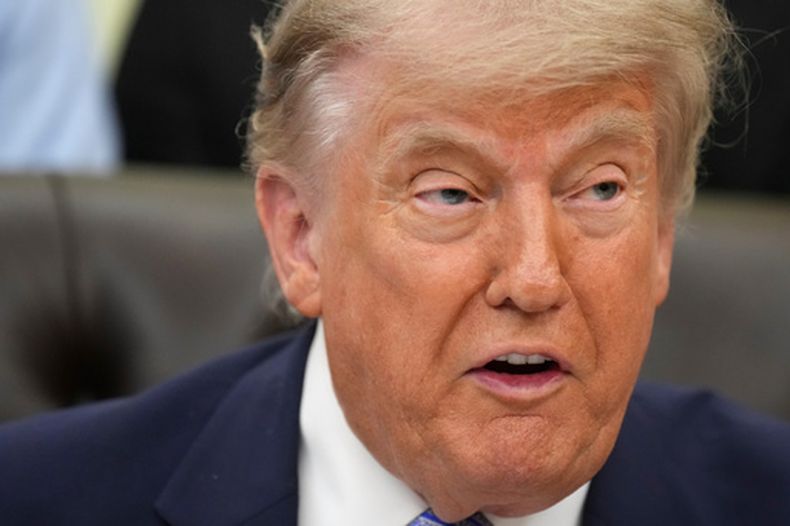 El presidente estadounidense Donald Trump en la Oficina Oval en la Casa Blanca en Washington, el 21 de mayo del 2026. (AP foto/Jacquelyn Martin)