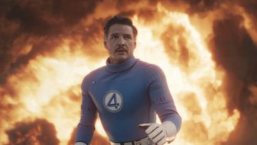 Esta imagen difundida por Disney muestra a Pedro Pascal en una escena de “The Fantastic Four: First Steps”. (Marvel/Disney via AP)
