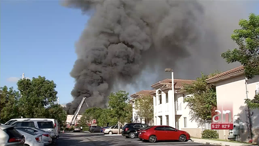 fuerte incendio destruye negocio en hialeah