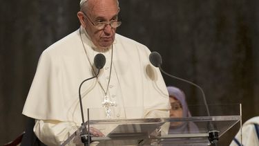 lo ultimo: papa tiene molestias por el viaje, pero esta bien