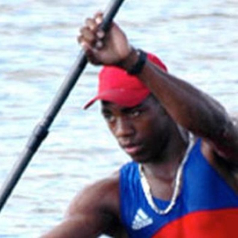 Sufrió un infarto cardiovascular mientras entrenaba con sus alumnos.