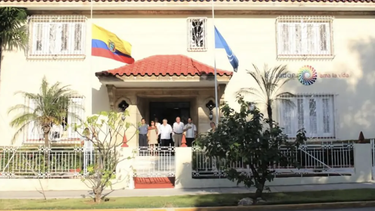 mas embajadas en cuba cierran servicios consulares y preparan cobro de tramites en dolares