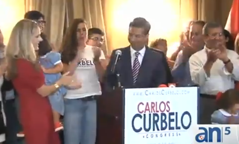 Apenas anoche Carlos Curbelo se coronaba como candidato oficial Republicano y su oponente el Demócrata Joe García ya estaba disparando los primeros cuestionamientos que recibieron una reacción airada de Curbelo.