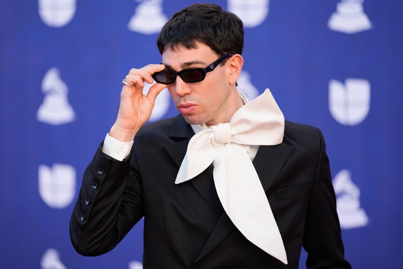 Conociendo Rusia llega a los Latin Grammy 2025 el jueves 13 de noviembre de 2025 en el MGM Grand de Las Vegas. (Foto AP/John Locher)