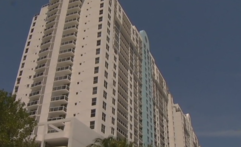 EDIFICIO MIAMI BEACH.png