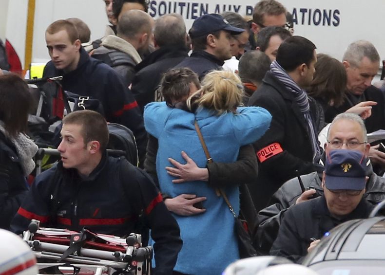 EUR-GEN_FRANCIA-ATAQUE-1.jpg