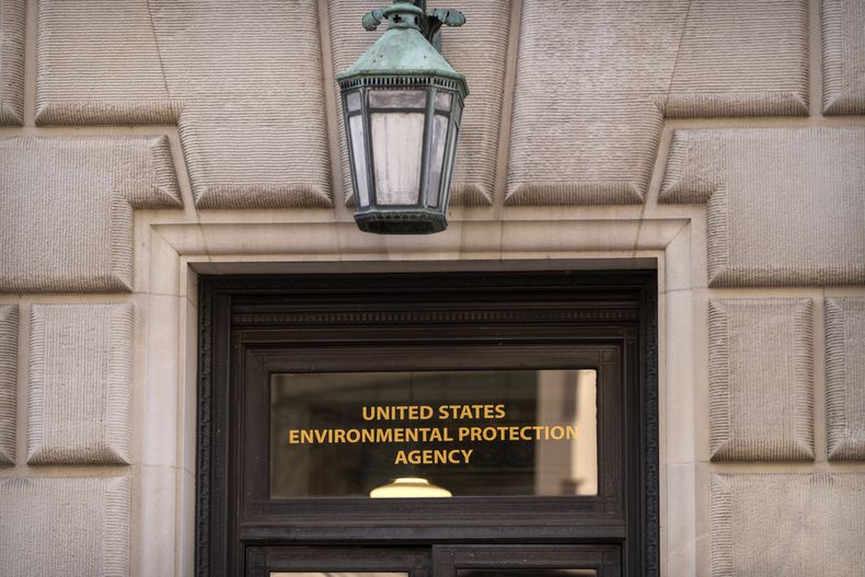 La sede de la Agencia de Protección Ambiental de Estados Unidos en Washington el 12 de marzo del 2025. (AP foto/Mark Schiefelbein)