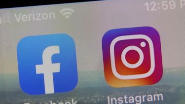 ARCHIVO - Esta fotografía muestra los logotipos de aplicaciones móviles de Facebook e Instagram el 5 de octubre de 2021, en Nueva York. (AP Foto/Richard Drew, archivo)