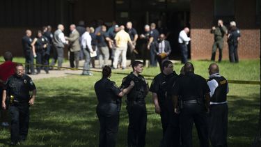 Tiroteo en escuela de Tennessee deja varias víctimas