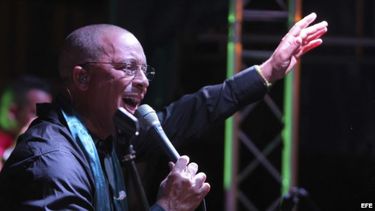 americateve | Tras varios años de estar prácticamente vetado en radios y televisiones cubanas a causa de su partida -vista como deserción por algunos-, Delgado fue el artista elegido para arrancar la primera edición del festival Habanarte.