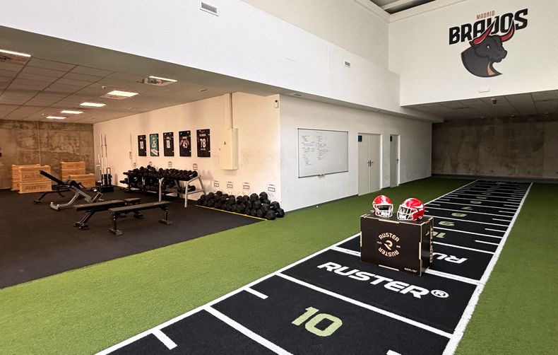 Instalaciones de los Bravos de Madrid, la franquicia de fútbol americano creada en 2023 para jugar en la European League of Football, en Madrid, España, el 4 de noviembre de 2025. (AP Photo/Tales Azzoni)